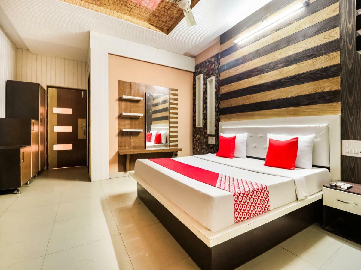 Oyo 47630 Grand Villa Moga Kültér fotó