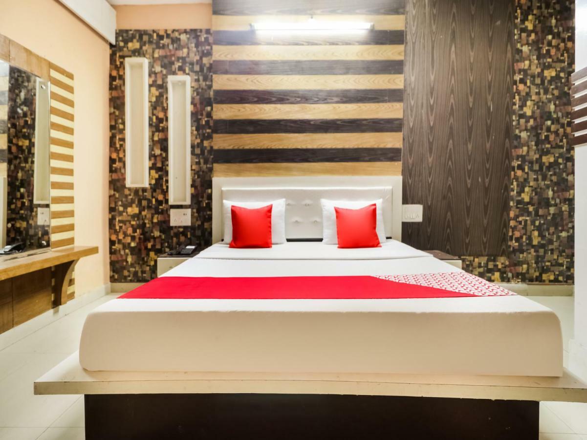 Oyo 47630 Grand Villa Moga Kültér fotó